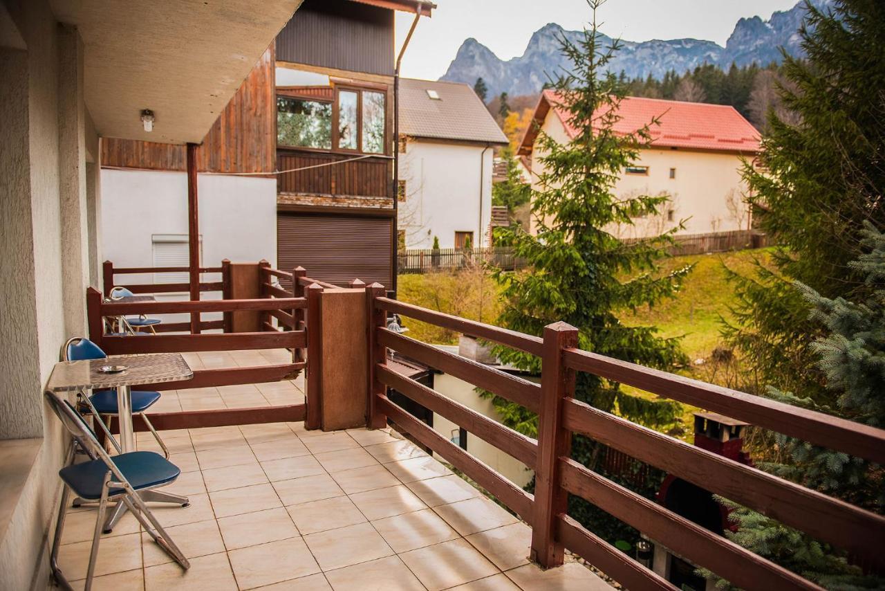 Hotel Casa Maia Buşteni Exterior foto